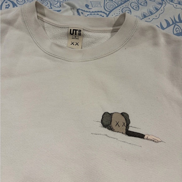 Kaws Sweater medium - Picture 4 of 4